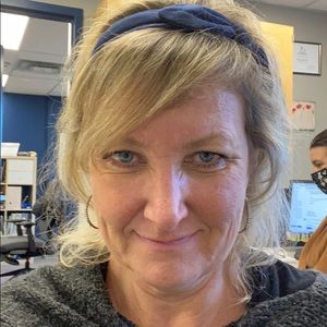 Meet your Posher, Carolyn